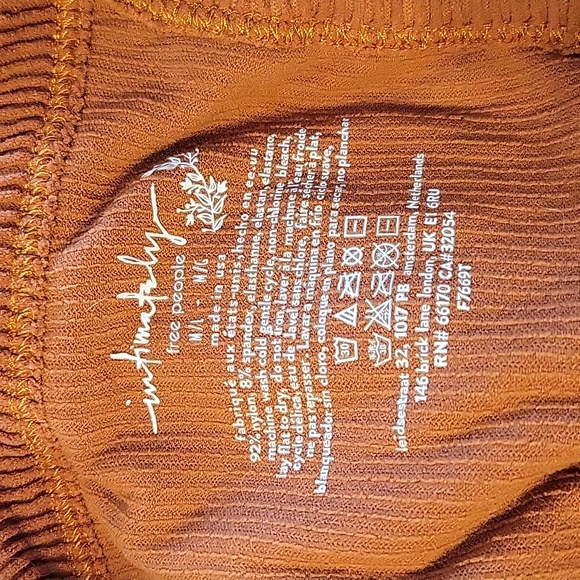 Free People Ribbed Seamless Tank NEW! M/L Burnt Sienna - Picture 6 of 8
